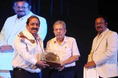 035A4943